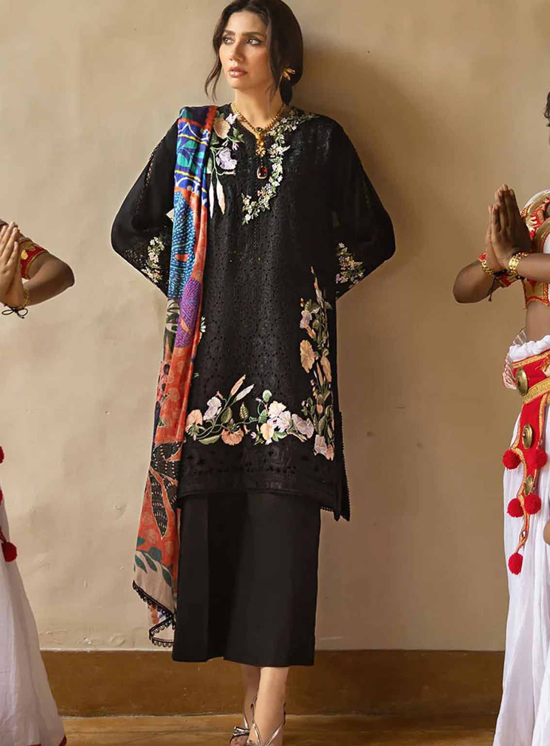 # 5054 Mushq Luxury Embroidered 3-Piece Suit | Airjet Dhanak Fabric | Winter Collection AB