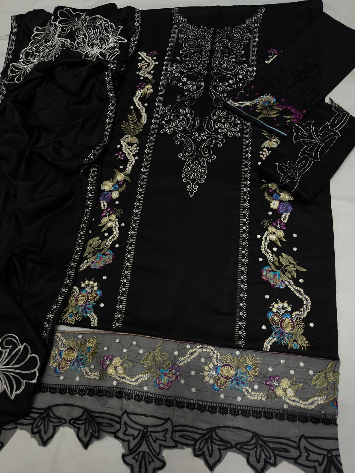 # 5024--45 🌸 Mushq Brand – Luxury 3-Piece Pure Wool Dhanak Embroidered Suit 💯 | Winter Collection AB
