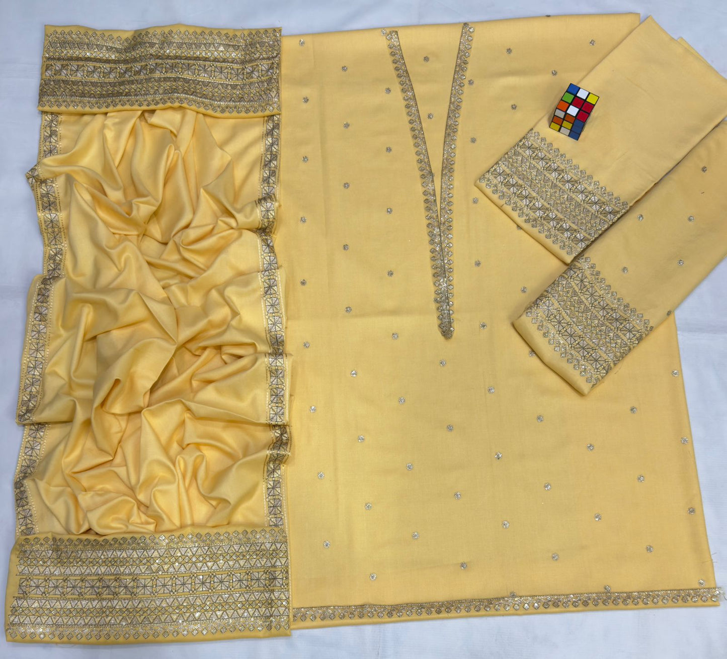 #5081 Signature π― Pure Dhanak Embroidered Suit β With Embroidered Trouser & Shawl Pallu AB