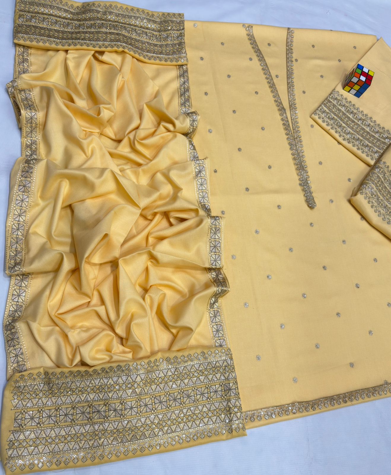 #5081 Signature π― Pure Dhanak Embroidered Suit β With Embroidered Trouser & Shawl Pallu AB